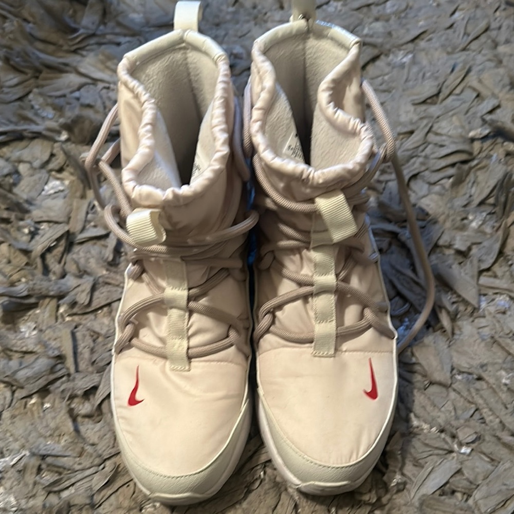 Nike Beige High-Top Sneakers